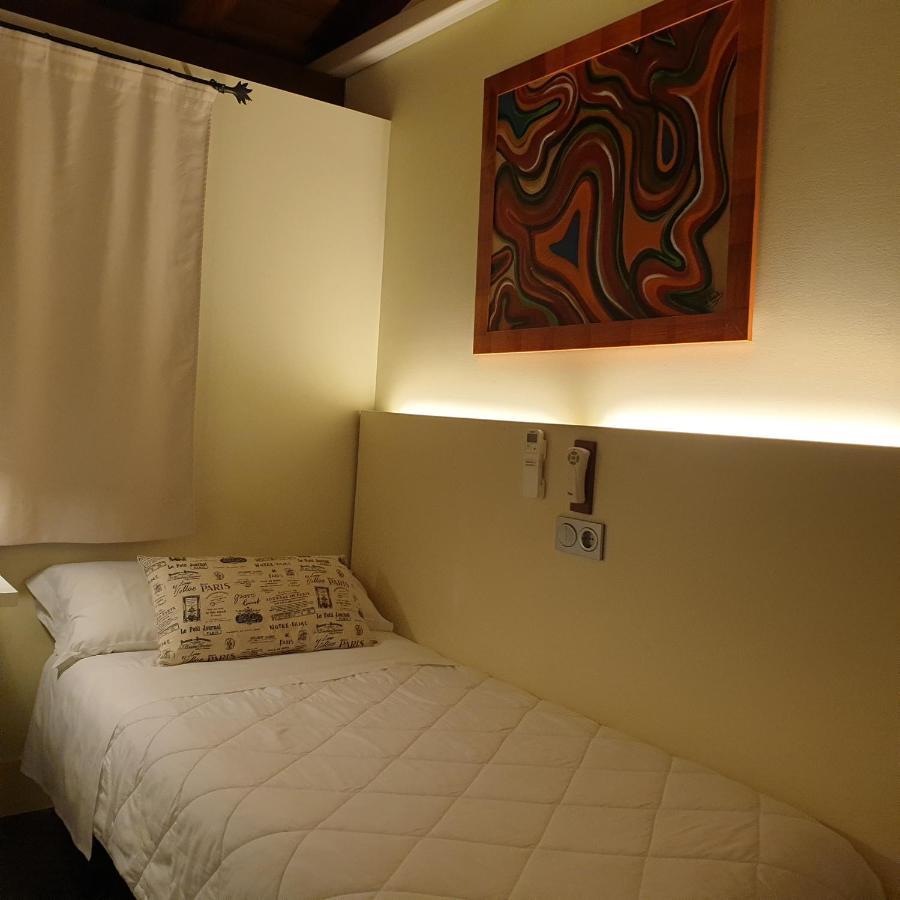 Hotel Larramendi Torrea à Azcoitia Chambre photo